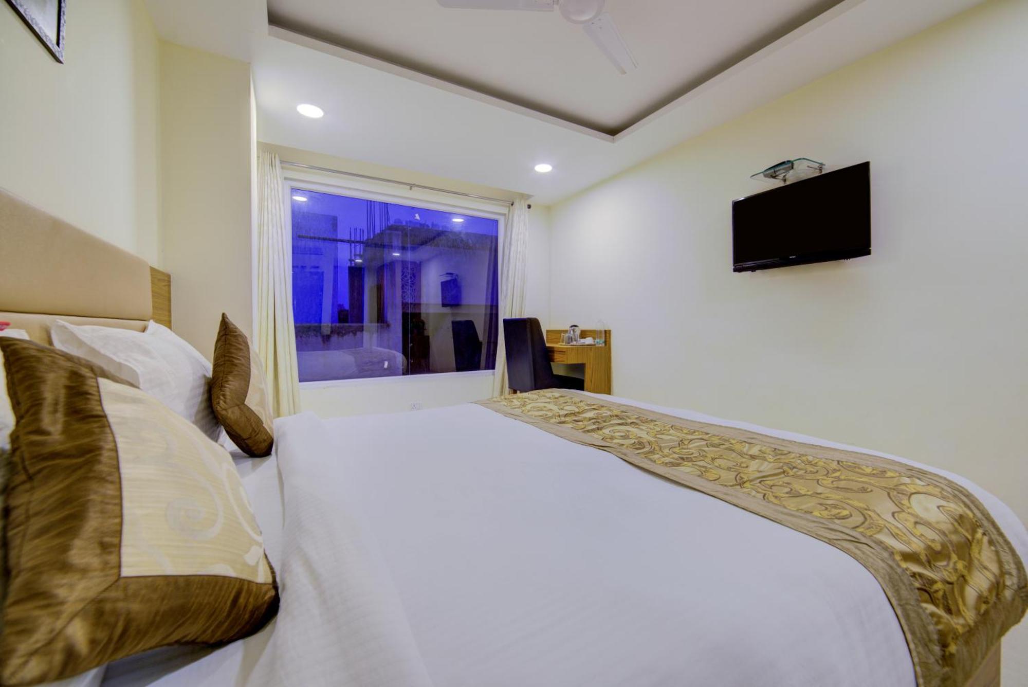 Hotel Grand Suites By D'Capitol Near Delhi Airport Nueva Delhi Exterior foto