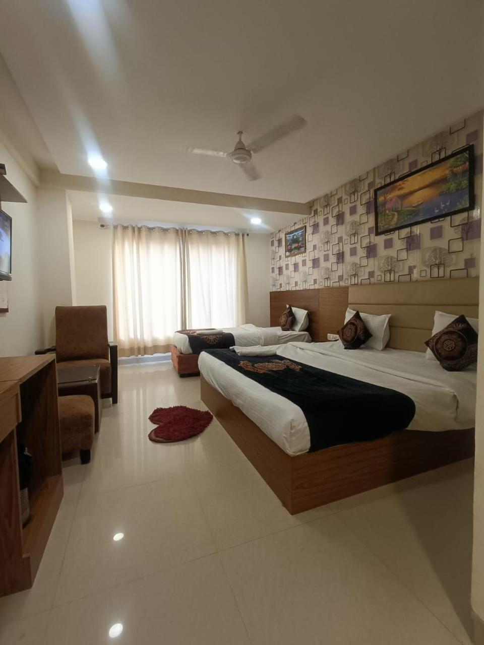 Hotel Grand Suites By D'Capitol Near Delhi Airport Nueva Delhi Exterior foto