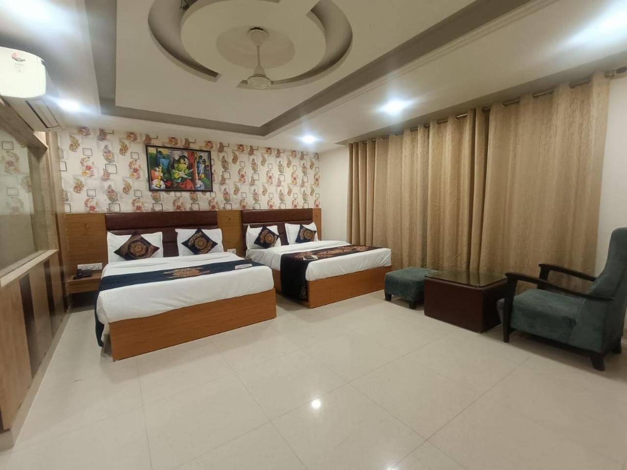 Hotel Grand Suites By D'Capitol Near Delhi Airport Nueva Delhi Exterior foto